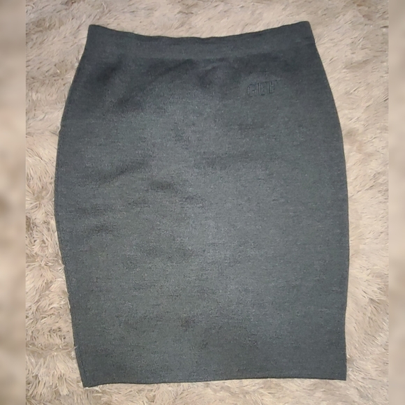 NWOT GFF charcoal gray skirt - Picture 2 of 5